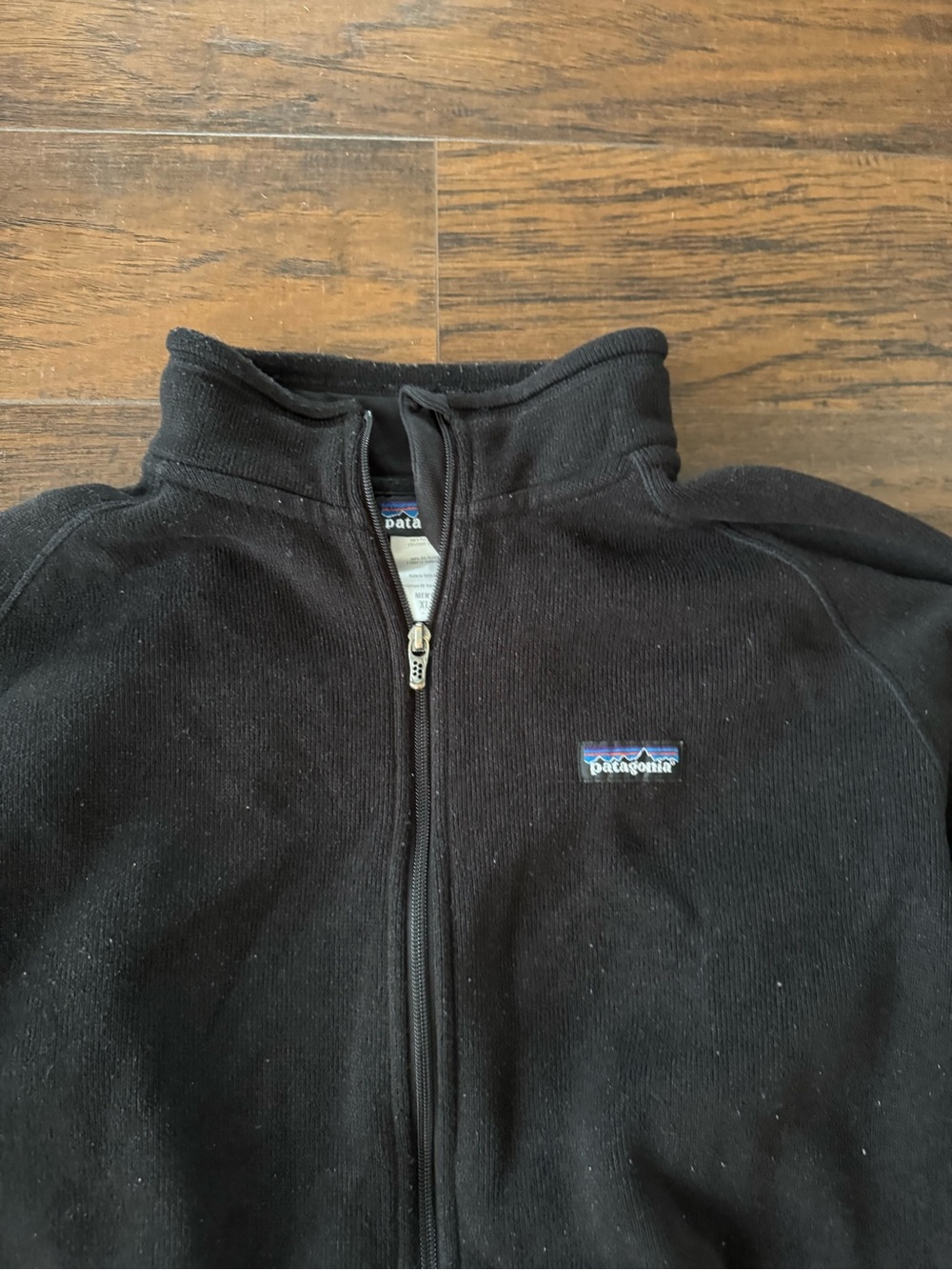 XL Patagonia better sweater in black full zip
